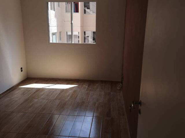 Apartamento para Venda em Cotia - 3