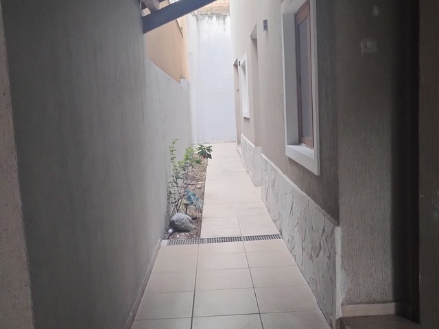 Casa para Locação em Cotia - 4