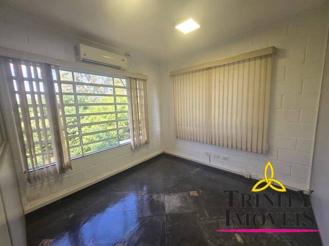 Sala para Venda em Cotia - 5