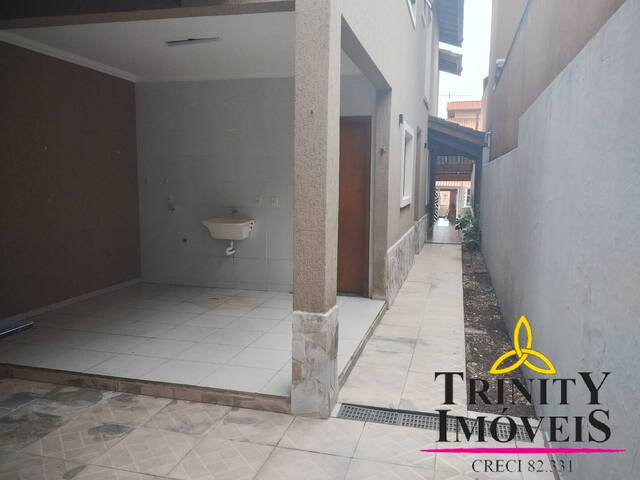 #1982 - Casa para Venda em Cotia - SP - 2