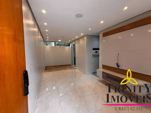 Casa para Venda em Santana de Parnaíba - 2