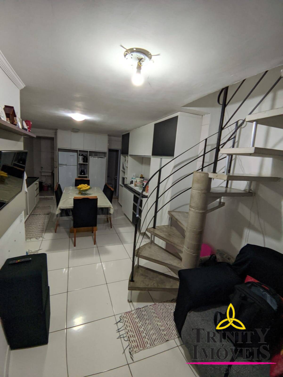 Casa à venda com 3 quartos - Foto 1