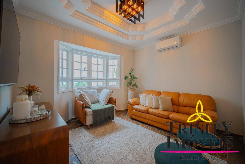 Casa, 5 quartos, 359 m² - Foto 2